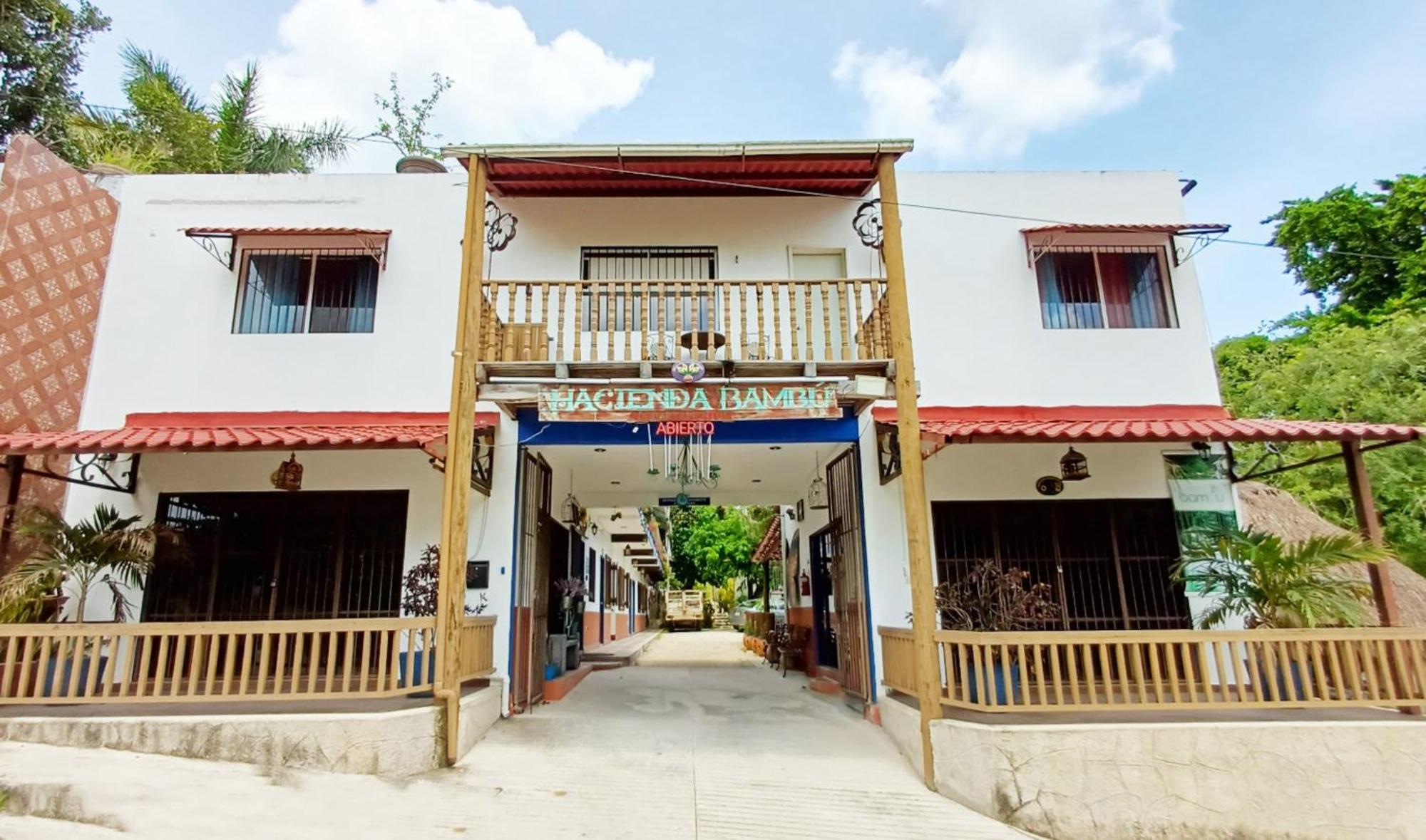 Hacienda Bambu Hotel Bacalar Exterior photo